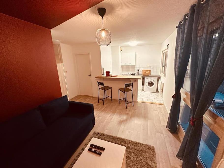 Studio Centre Avec Wifi Appartamento Mulhouse Esterno foto