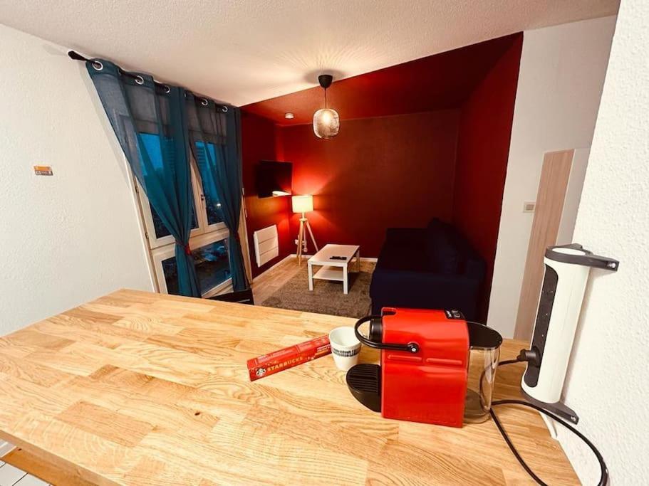 Studio Centre Avec Wifi Appartamento Mulhouse Esterno foto